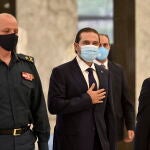 El primer ministro designado Saad Hariri llega al palacio presidencial para reunirse con el presidente Michel Aoun después de que fuera asignado para formar un nuevo gobierno, en Baabda, al este de Beirut, Líbano