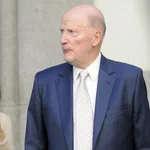 EL REY SIMEON DE BULGARIA POR LAS CALLES DE MADRID