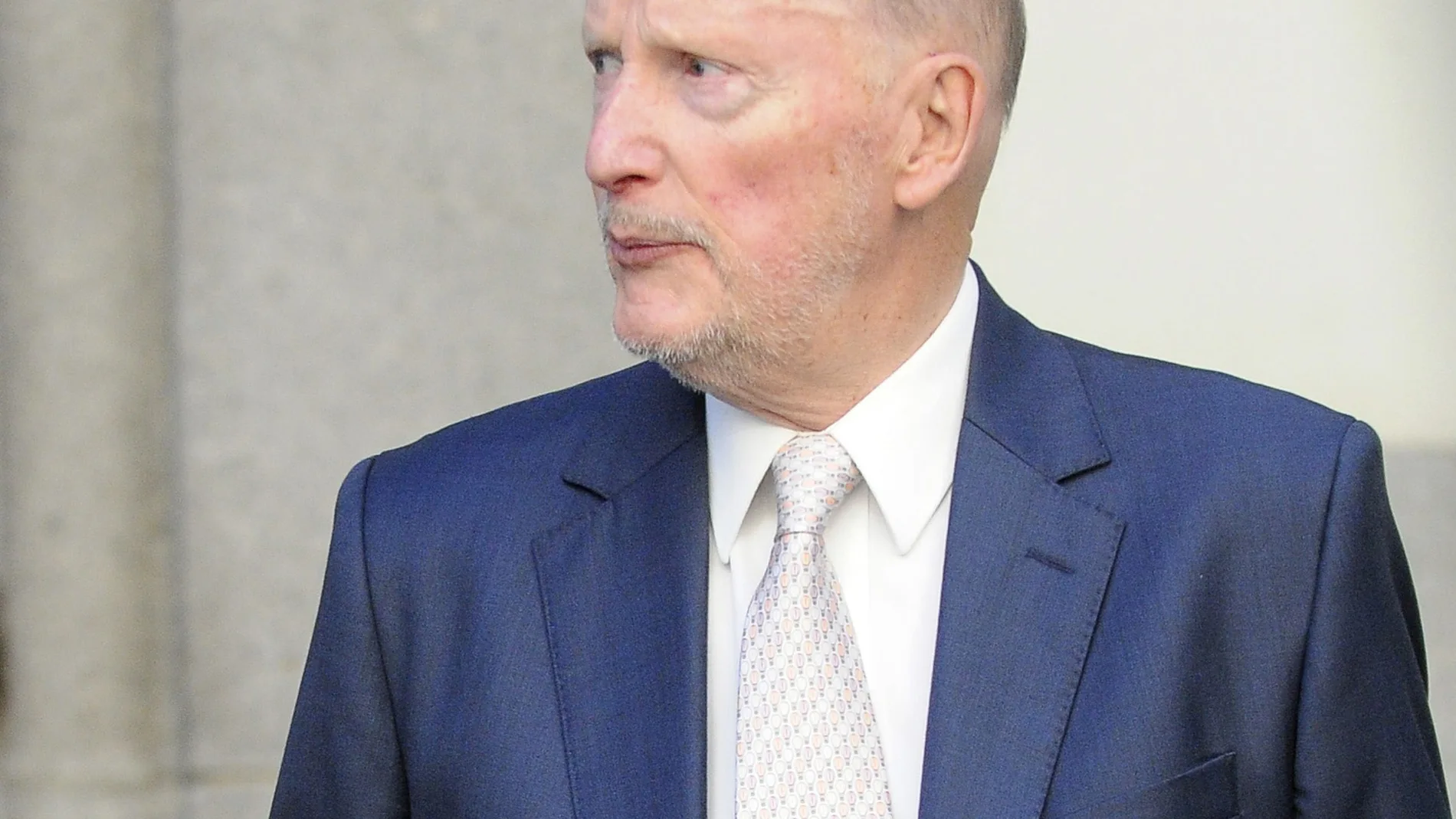 EL REY SIMEON DE BULGARIA POR LAS CALLES DE MADRID