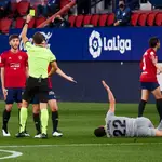 David García ve la amarilla con Osasuna.