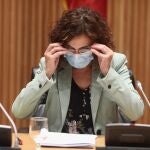 La ministra de Hacienda, María Jesús Montero, en la rueda de prensa tras la entrega del Proyecto de Presupuestos Generales del Estado 2021 a la presidenta del Congreso los Diputados
