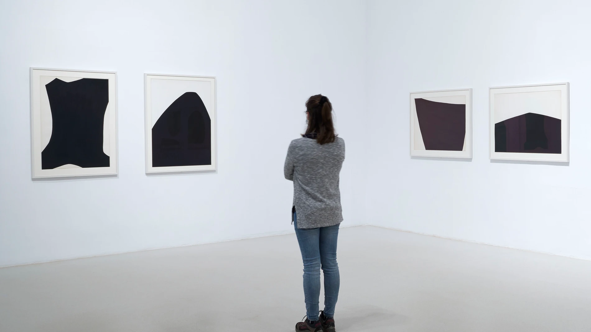 Vista de sala de la exposición que el Museo Reina Sofía dedica a Anna-Eva Bergman