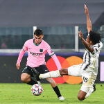 Pedri fue un fuente de problemas para el colombiano Cuadrado durante todo el partido.