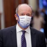 El ministro de Justicia, Juan Carlos Campo, ayer, a su llegada al Congreso para la votación de la prórroga del estado de alarma durante seis meses.