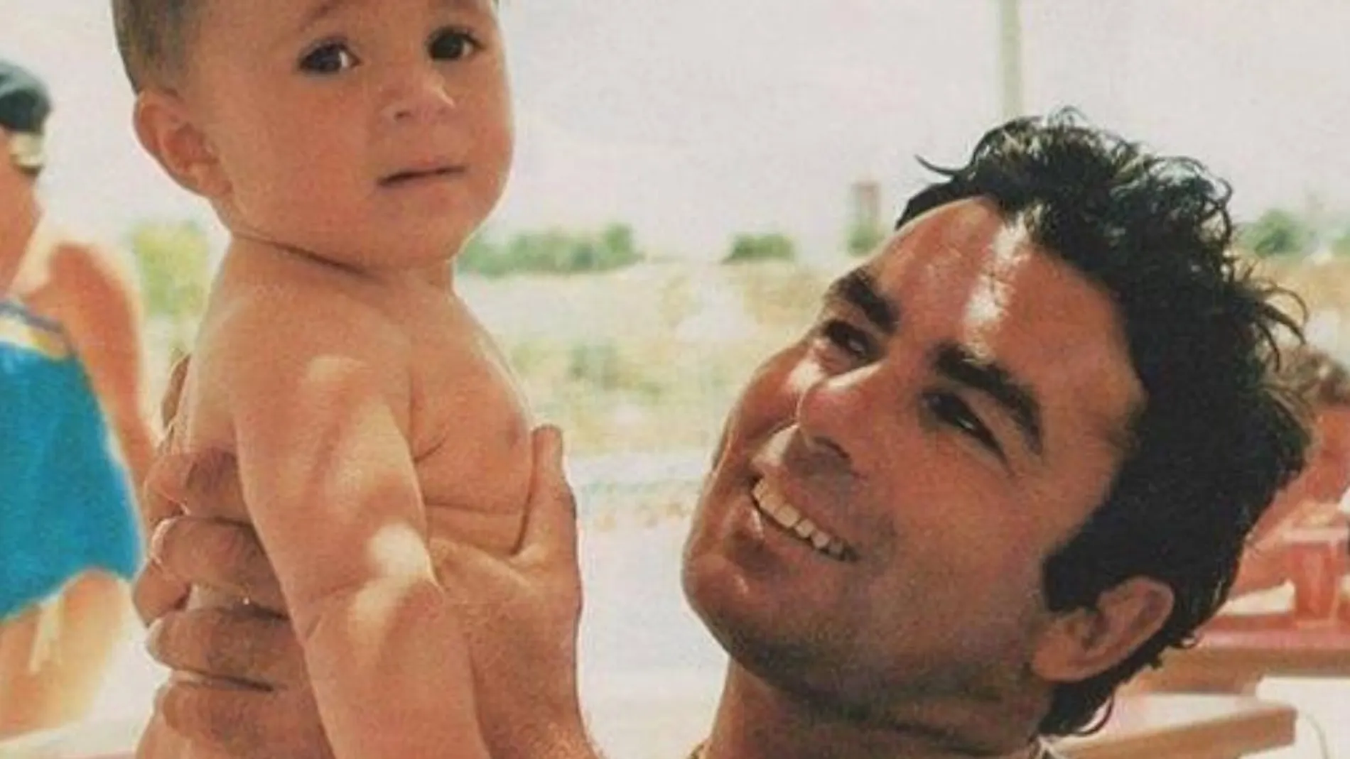 Paquirri en una de sus últimas fotografías con su hijo Kiko