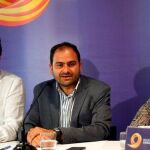 En el centro de la imagen, el presidente de Societat Civil Catalana, Fernando Sánchez Costa