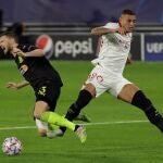 Diego Carlos con el Sevilla.