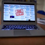 ¿Cuál es la verdadera información? El vídeo que enseña a detectar noticias falsas