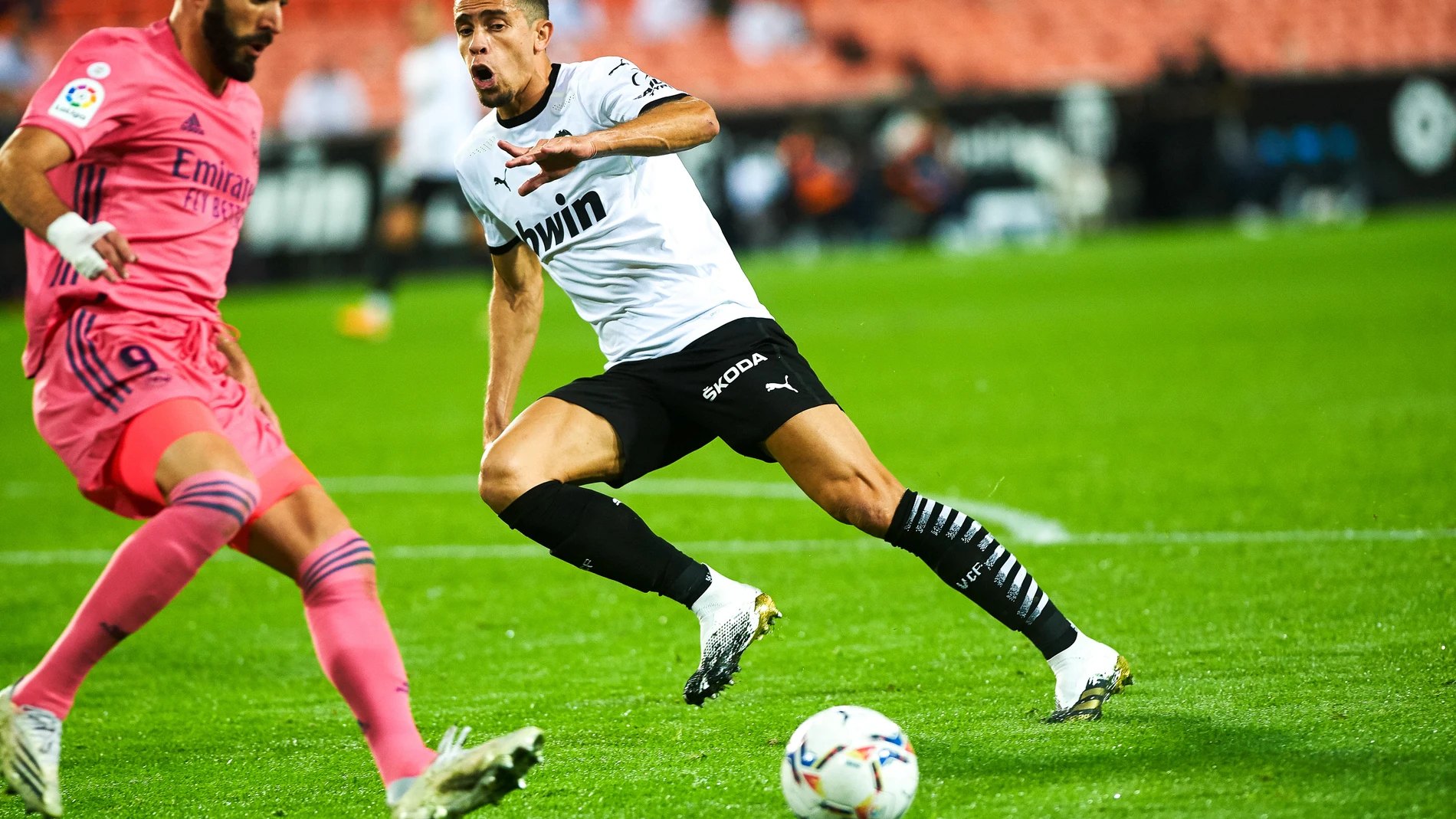Gabriel Paulista con el Valencia frente al Real Madrid.