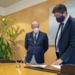 El vicepresidente de la Junta, Juan Marín, durante su visita a la Diputación de Sevilla