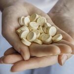 Por la pandemia muchos ciudadanos hacen acopio de productos de vitamina C con el fin de prevenir las defensas bajas