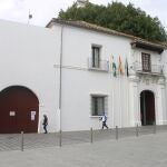 Fachada del Ayuntamiento de Tomares