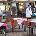 Los hosteleros murcianos lamentan la caída de reservas de comidas y cenas de navidad ante el aumento de contagios