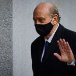 El exministro de Interior Jorge Fernández Díaz y el que fuera su número 2 Francisco Martínez se enfrentan este viernes a un careo para tratar de descubrir quién de los dos miente acerca de la autoría de los mensajes que supuestamente se cruzaron sobre la operación Kitchen para espiar al extesorero del PP Luis Bárcenas.