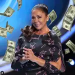 Una lluvia de billetes cae sobre Isabel Pantoja