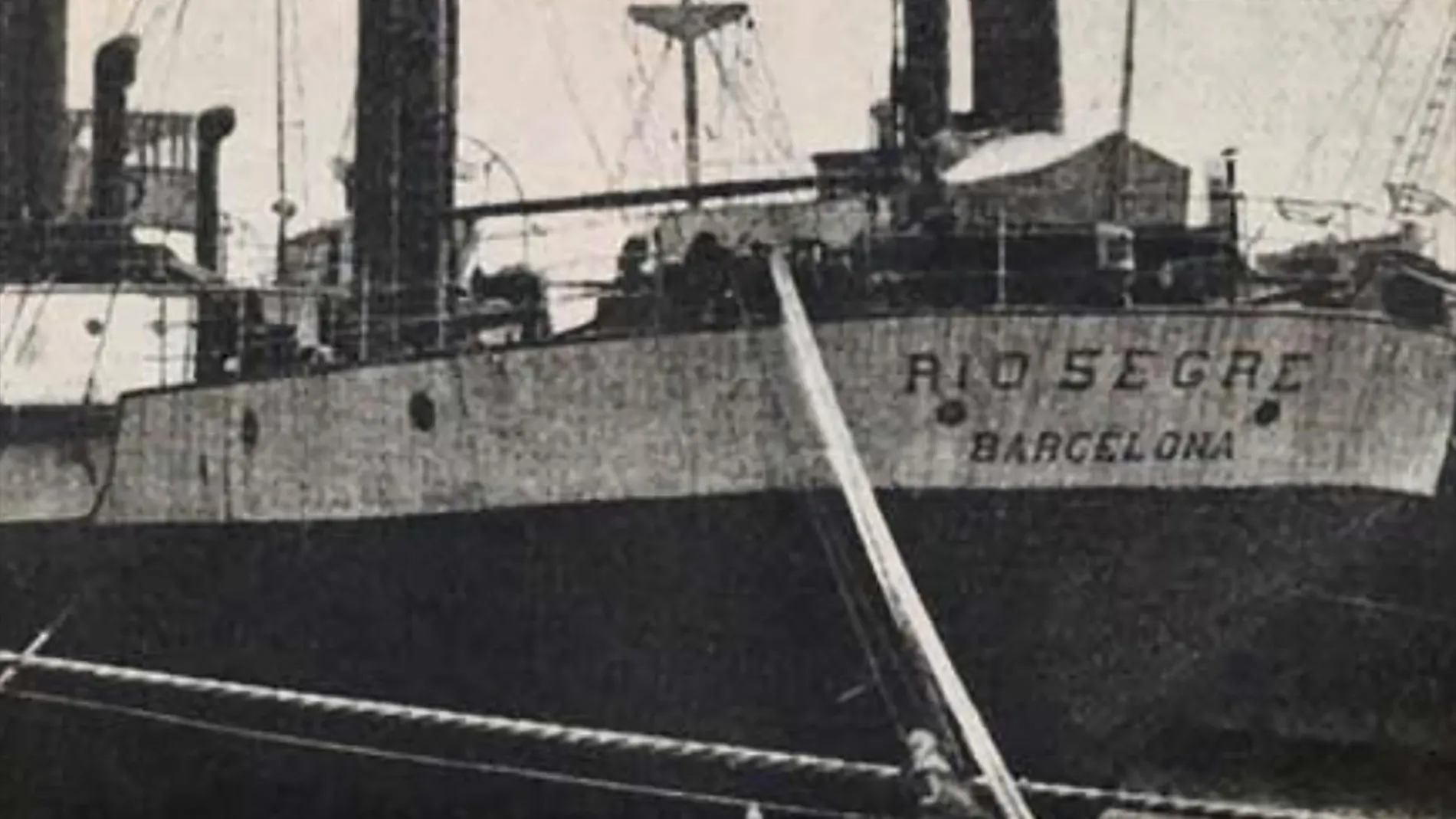 Imagen del barco-prisión "Río Segre"