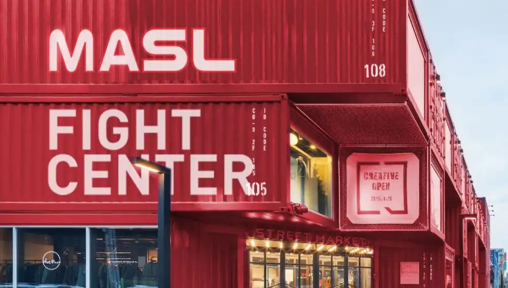 Zona comercial del complejo MASL Albares