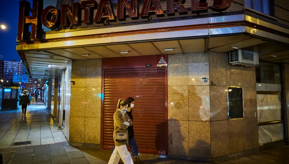 La Covid-19 provoca el cierre definitivo de la histórica cafetería Hontanares