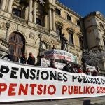 Los pensionistas vascos son los que tienen las pensiones más altas