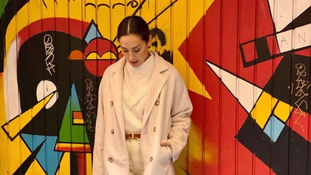 Tamara Falcó y el look de básicos que es un éxito.