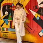 Tamara Falcó y el look de básicos que es un éxito.