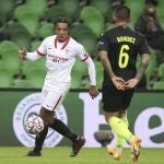 Jules Koundé con el Sevilla.