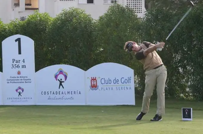 Carlos Suneson lidera en Playa Serena Carlos Suneson lidera en Playa Serena