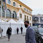 El vicepresidente del Gobierno autonómico, Juan Marín, ha visitado hoy Dos Hermanas, en Sevilla