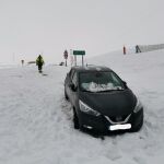 El coche quedó atrapado el sábado en el Coll de Pal.