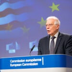 Josep Borrell durante la rueda de prensa en la sede de la UE sobre la nueva agenda UE-EE UU