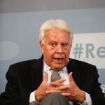 Coloquio de José María Aznar y Felipe González sobre España.