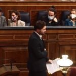 El presidente del Gobierno, Pedro Sánchez; la vicepresidenta primera, Carmen Calvo; el portavoz parlamentario de ERC, Gabriel Rufián; el vicepresidente segundo, Pablo Iglesias, y la vicepresidenta tercera, Nadia Calviño, durante una sesión plenaria en la Cámara Baja, en Madrid.