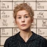 Rosamund Pike protagoniza "Madame Curie", dirigida por Marjane Satrapi
