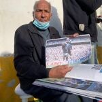 Ali Bennaceur, el árbitro que concedió la mano de Dios, retomó hoy el silbato en honor a Maradona durante un partido homenaje