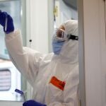Sanitarios realizan pruebas covid-19 a los vecinos de la localidad cordobesa de La Carlota