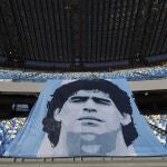 Mural gigante de Diego Armando Maradona en Nápoles
