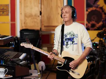 El ex beatle Paul McCartney, en su estudio casero El ex beatle Paul McCartney, en su estudio casero