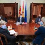 El presidente de la Generalitat, Ximo Puig, la consellera de Sanidad, Ana Barceló, los vicepresidentes Mónica Oltra y Rubén Martínez Dalmau, y la consellera de Justicia, Gabriela Bravo, durante la Comisión Interdepartamental
