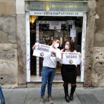 Administración de la lotería de Navidad en la calle Santiago de Valladolid, donde ha tocado un quinto premio