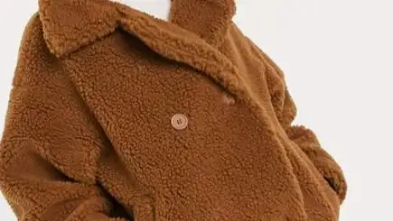 Abrigo peluche de Asos