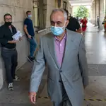 Fernando Villén, exdirector de la Faffe, antes de una de sus comparecencias ante el juez en Sevilla
