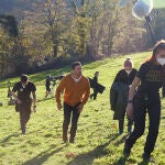 Pablo Puyol y el equipo de "Dos vacas y una burra" / ATM Producciones