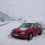 Vehículo atrapado en la carretera