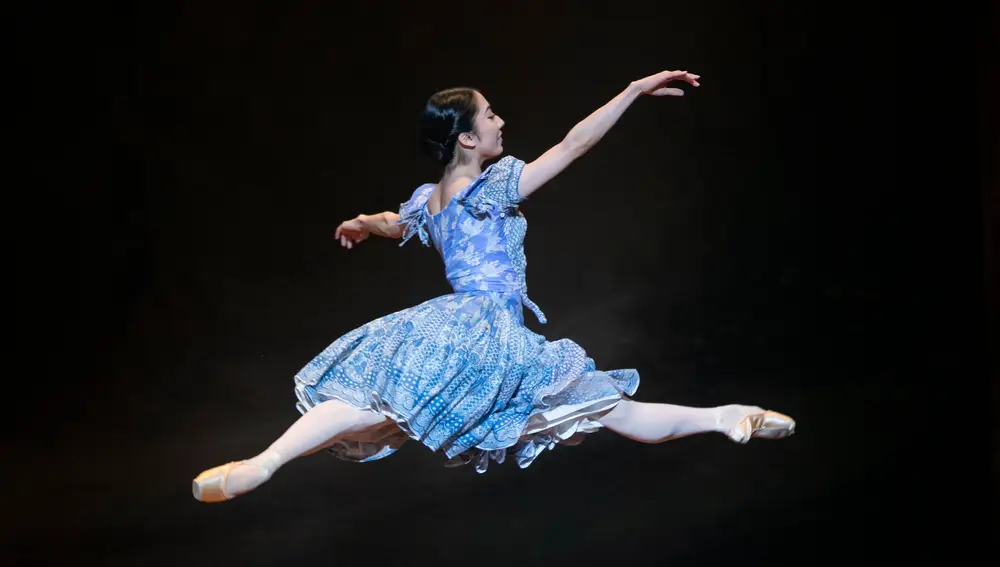 Ballet Giselle durante un ensayo general en el Teatro de la Maestranza por la Compañía Nacional de Danza.