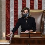 Nancy Pelosi durante la aprobación del "impeachment" al presidente Donald Trump.