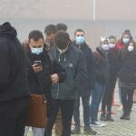 Largas colas en el campus de Ponferrada para hacerse el test de antígenos