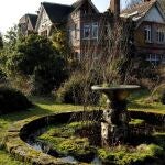 Imagen de la casa desde el jardín