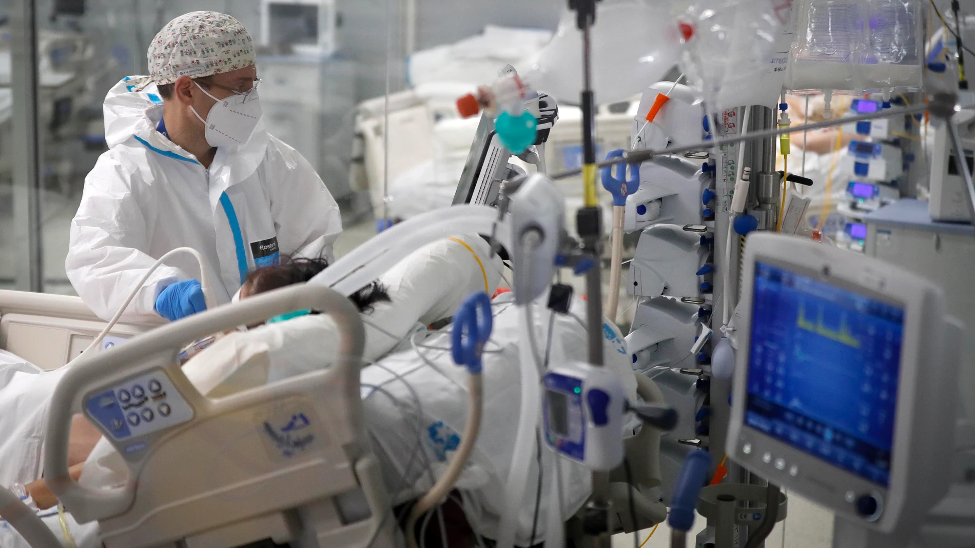 Interior médicos y pacientes de covid19 El Hospital de Emergencias Enfermera Isabel Zendal