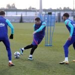 Messi, en un rondo con sus compañeros