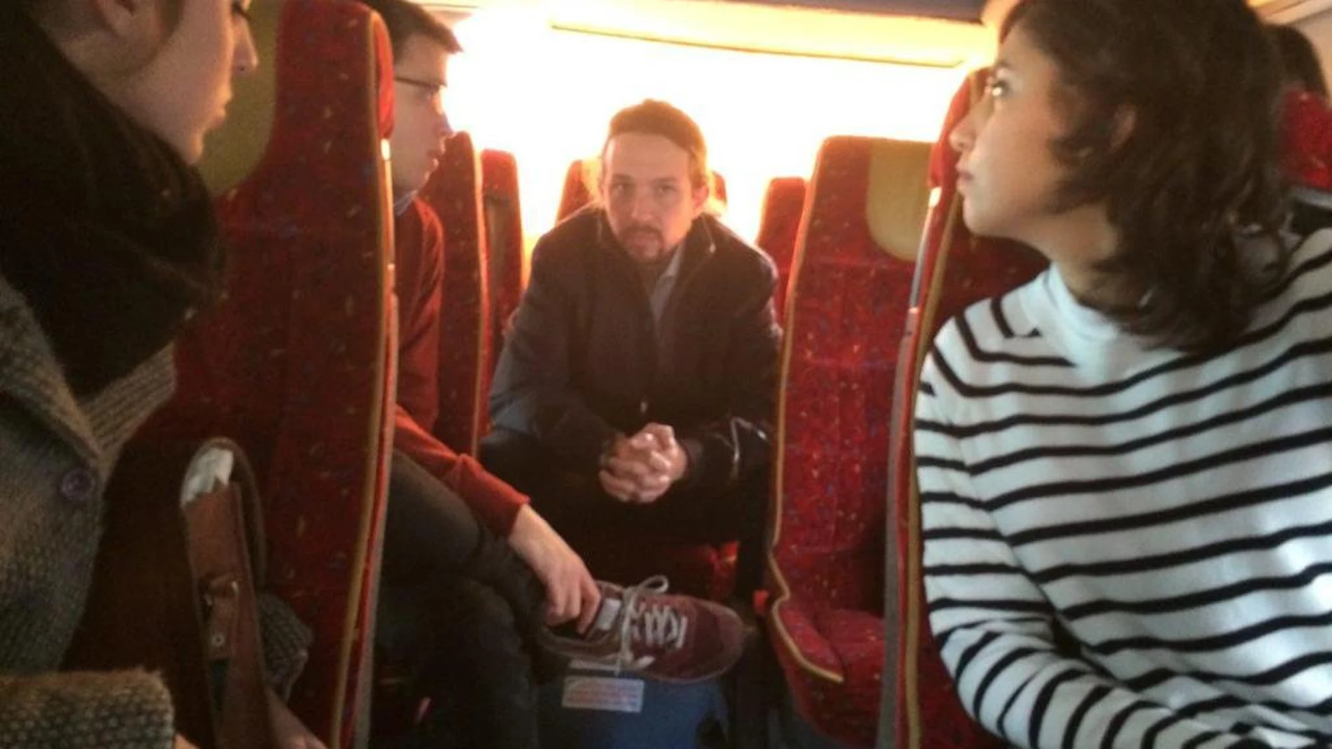 El exvicepresidente del Gobierno Pablo Iglesias con la exasesora de Podemos Dina Bousselham, ambos afectados del "caso Dina"